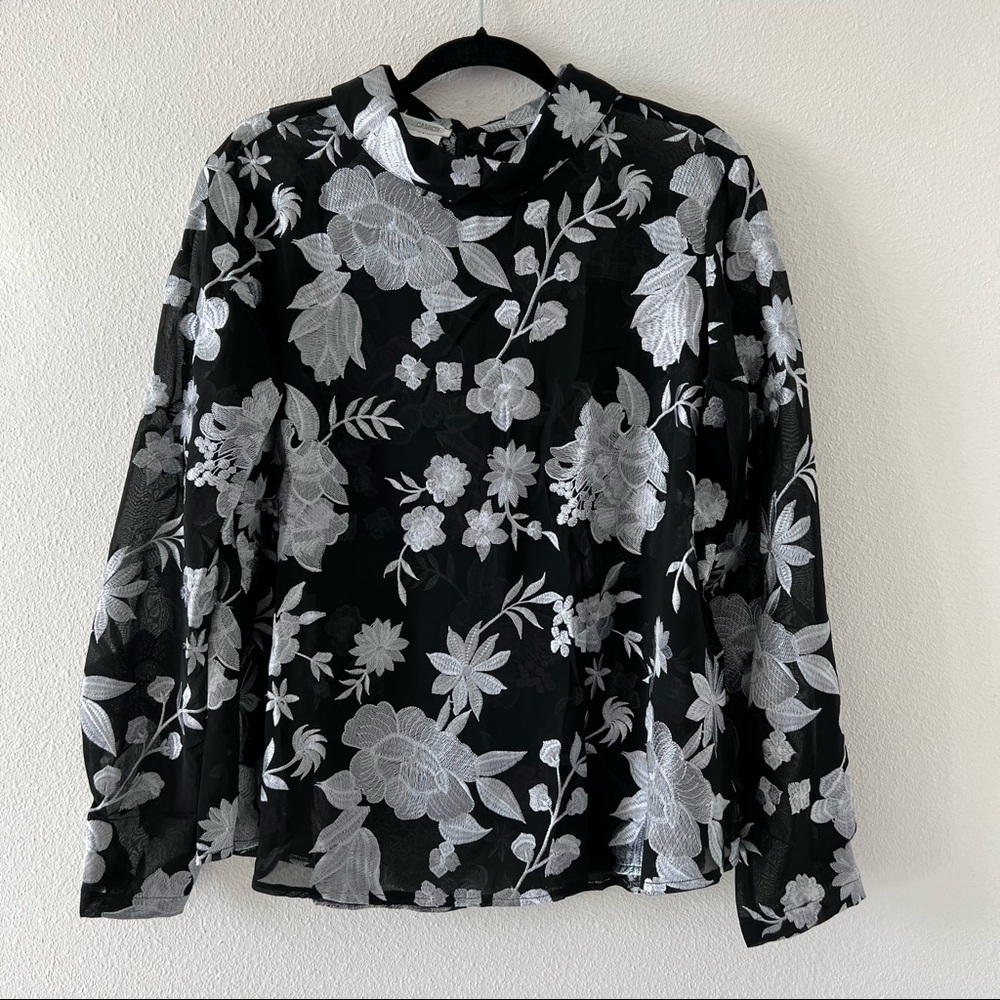 NARACAMICIE Embroidered Blouse Sz L/XL Black Sheer NWT
